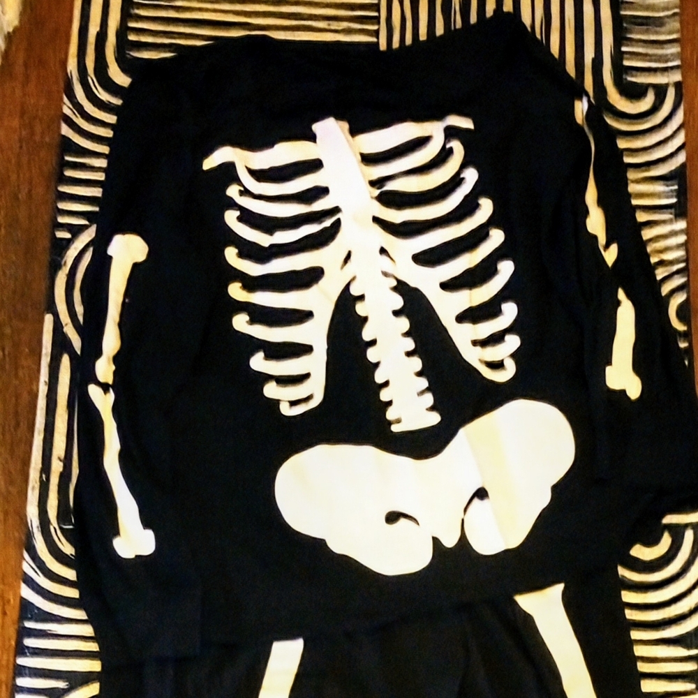 Celebrate It Black and White Glow In The Dark Skeleton Pajama Set - Picture 3 of 4